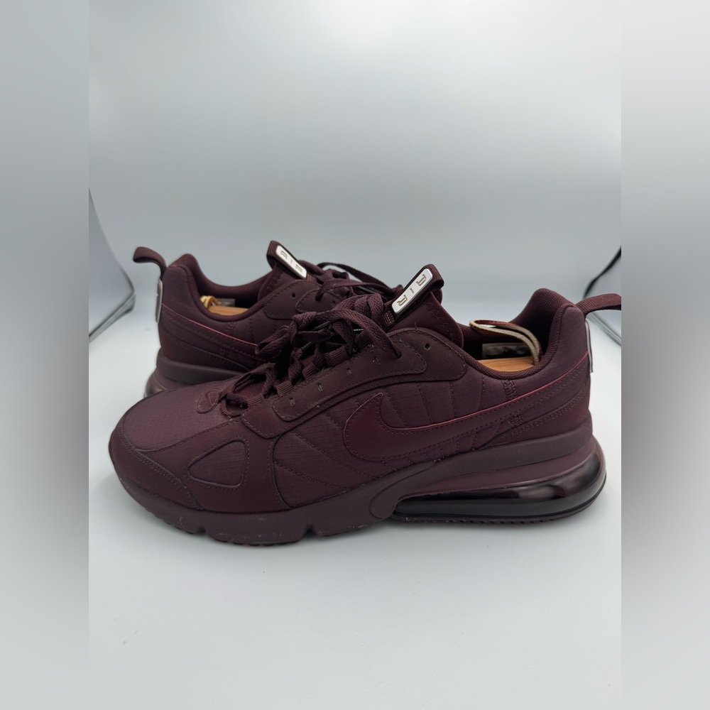 NIKE AIR MAX 270 FUTURA
Burgundy Crush/ Burgundy Crush